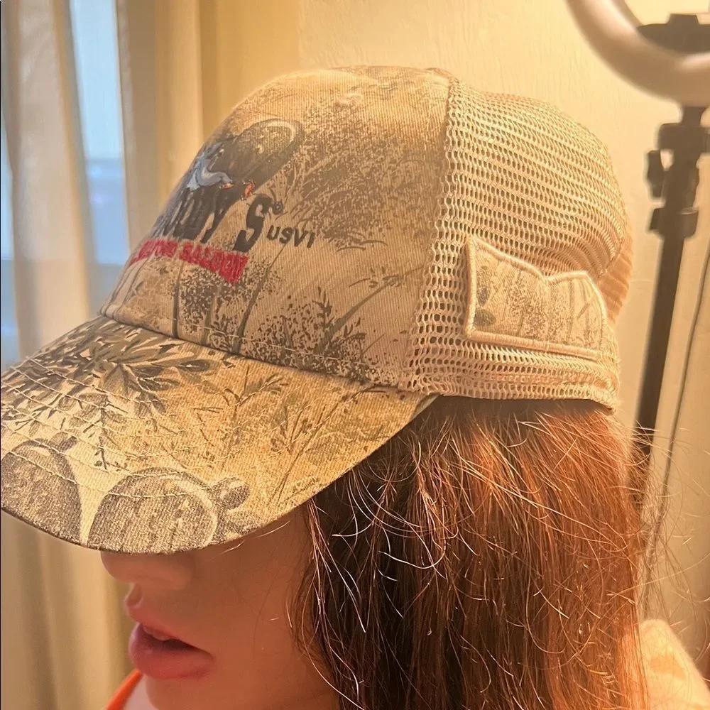 #0985+ Unisex Woody's Seafood Saloon Camouflage Cap